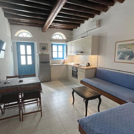 Neoclassical Apartment, Central Chora Andros Екстериор снимка