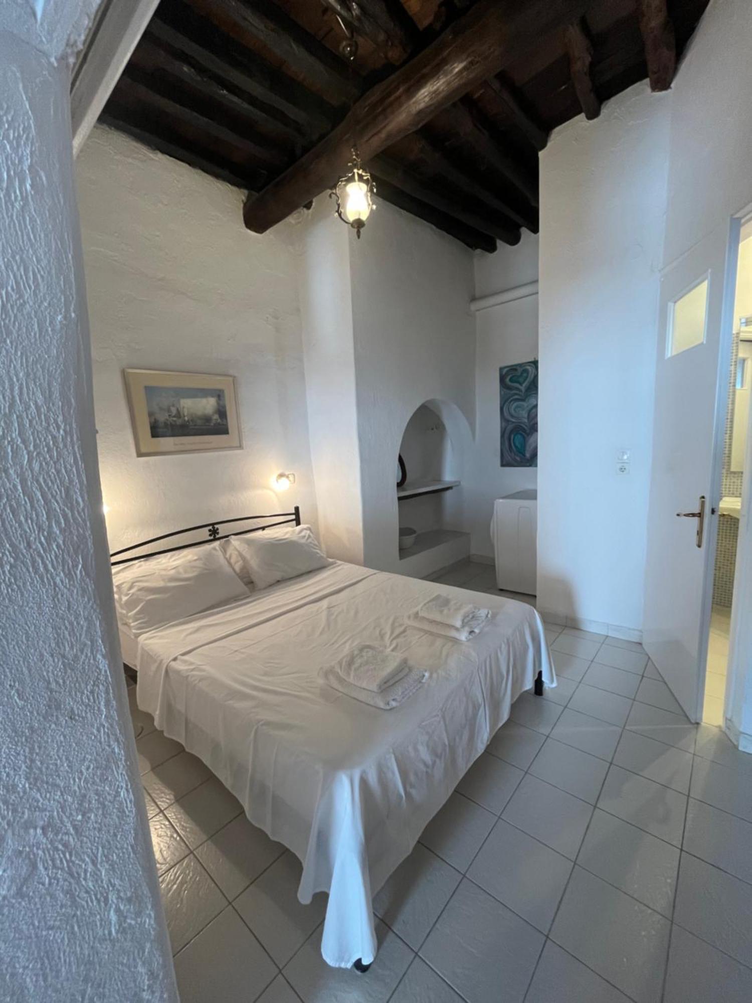 Neoclassical Apartment, Central Chora Andros Екстериор снимка